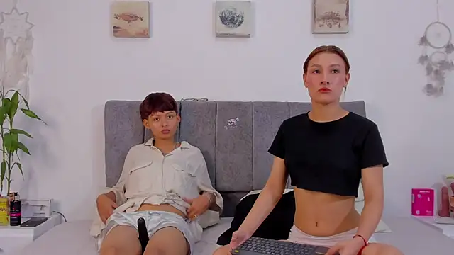 Snapshot of tefi_meow_ chatting on December 2025 03:20:04 PM tefi meow online show from December 2025 03:20:04 PM