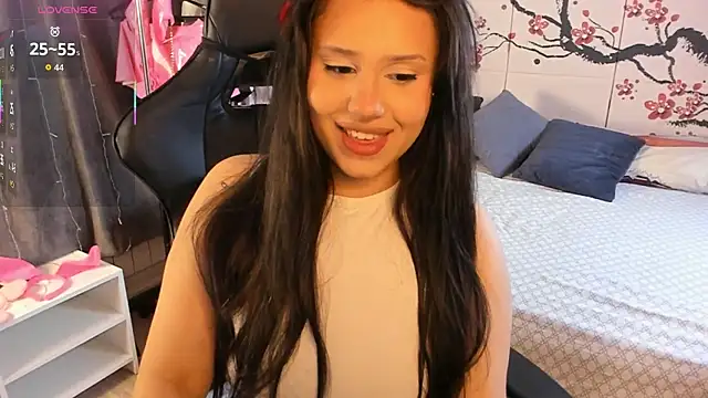 Snapshot of Nicole_Pars chatting on December 2025 06:30:02 AM Nicole Pars online show from December 2025 06:30:02 AM