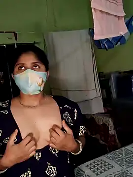 Snapshot of Cuple_masti72 chatting on June 2026 03:21:02 AM Cuple masti72 online show from June 2026 03:21:02 AM