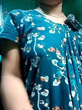 Snapshot of Cuple_masti72 chatting on July 2026 03:52:02 AM Cuple masti72 online show from July 2026 03:52:02 AM