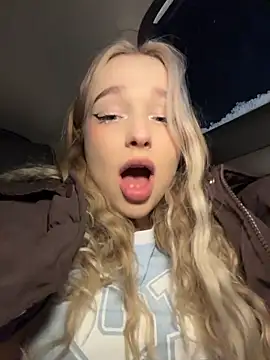 -teenytiny- online show from January 2026 08:11:02 PM