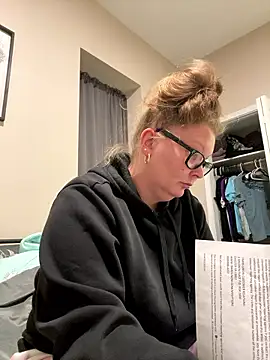 kissmyarch online show from January 2026 10:34:02 PM