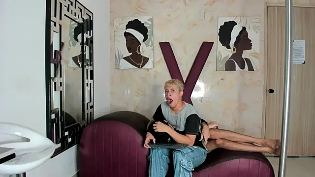 YOUNG GUYS1 online show from April 2026 01:09:02 PM