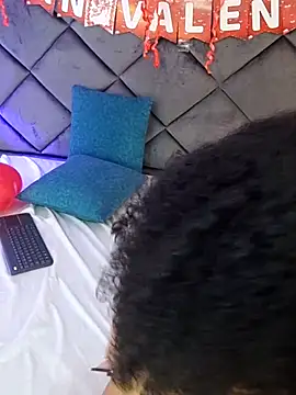 LunaaCurly online show from February 2026 07:21:01 PM