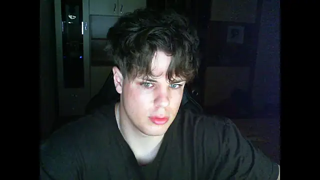 GymGuy0505 online show from April 2026 08:01:02 PM