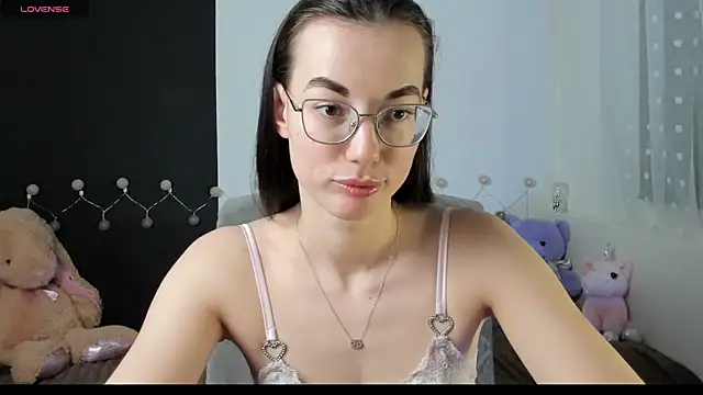 EmmaJacson online show from March 2026 07:09:01 PM