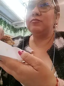 Snapshot of sharon_G chatting on July 2026 08:37:01 PM sharon G online show from July 2026 08:37:01 PM