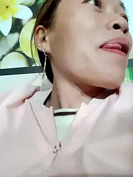 little-effy online show from December 2025 11:26:02 AM