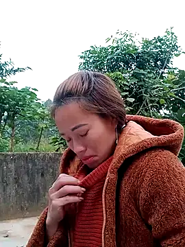 little-effy online show from January 2026 12:49:02 AM