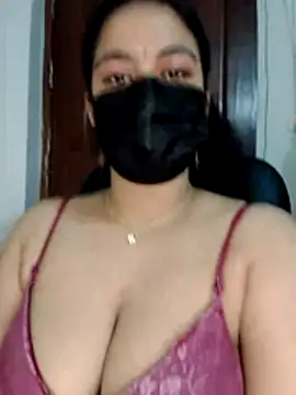 nosrat014 online show from April 2026 12:59:01 AM