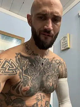 kingNQueen1211 online show from April 2026 09:12:01 AM