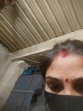 Laxmi9090 online show from February 2026 02:57:02 PM