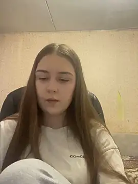 Yaseniya  online show from January 2026 10:19:01 AM