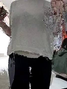 Snapshot of NovaMia chatting on February 2026 08:13:01 AM NovaMia online show from February 2026 08:13:01 AM