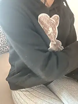 Snapshot of tenifer chatting on December 2025 09:49:01 AM tenifer online show from December 2025 09:49:01 AM