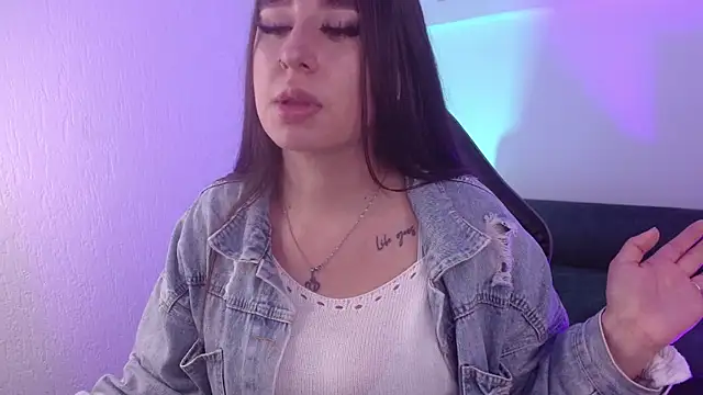 Snapshot of Cherylloviing_ chatting on December 2025 12:01:02 PM Cherylloviing online show from December 2025 12:01:02 PM