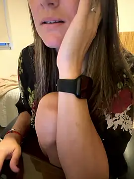 Snapshot of sweetcouple32 chatting on January 2026 10:56:02 PM sweetcouple32 online show from January 2026 10:56:02 PM