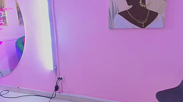 Snapshot of bella_moonlight_cr chatting on January 2026 03:31:01 AM bella moonlight cr online show from January 2026 03:31:01 AM