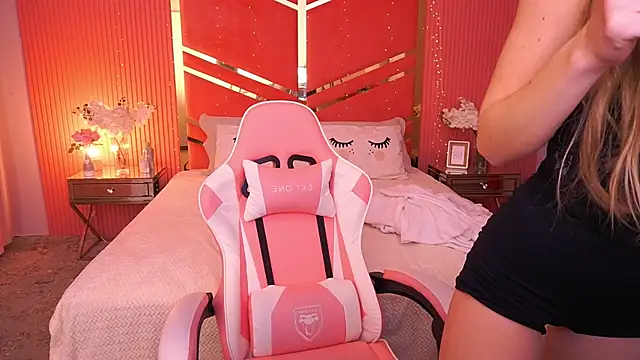 MollyyMayy online show from February 2026 03:27:01 PM