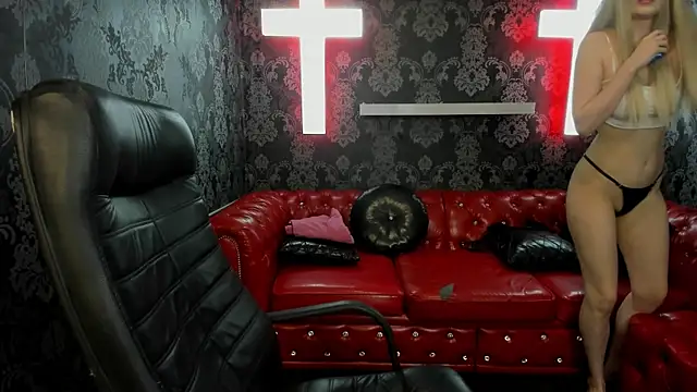 LisaBevy online show from February 2026 09:11:01 PM