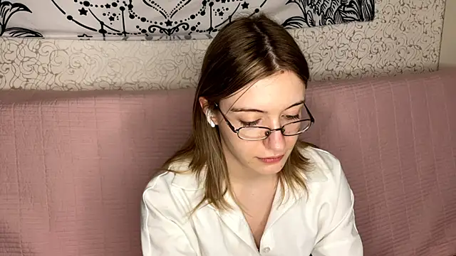 Snapshot of Shining_Robi chatting on January 2026 12:18:01 PM Shining Robi online show from January 2026 12:18:01 PM