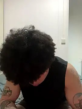 cutestpenis online show from December 2025 04:00:01 PM