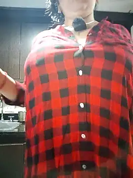 Divine Pouvoir online show from January 2026 02:08:02 PM