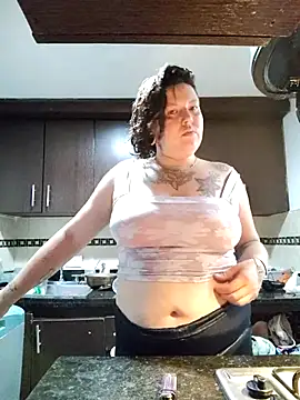 Divine Pouvoir online show from January 2026 12:00:01 PM