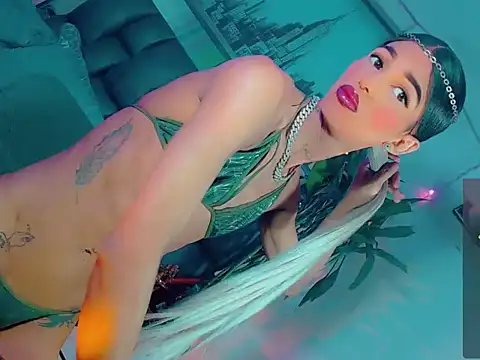 agathaferrer3 online show from April 2026 10:53:02 AM