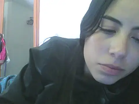 LunaVelvettt online show from January 2026 06:43:02 PM