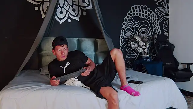 MagnusKnight  online show from January 2026 01:49:02 PM