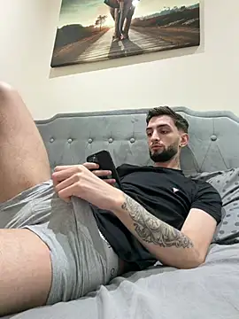 Juliann69Ramiro online show from February 2026 07:10:01 PM