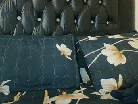 Snapshot of BustyBabyJ chatting on February 2025 01:16:01 PM BustyBabyJ online show from February 2025 01:16:01 PM