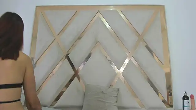 Selenaasm online show from March 2026 08:58:02 PM