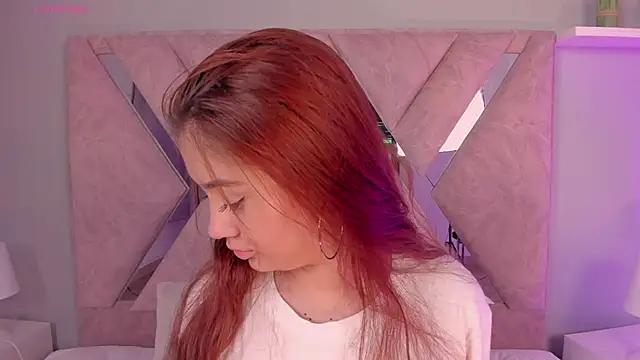 Amelia Saenz  online show from June 2026 07:27:01 PM