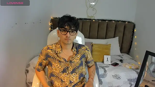 Snapshot of Archie_77 chatting on December 2025 07:33:02 PM Archie 77 online show from December 2025 07:33:02 PM