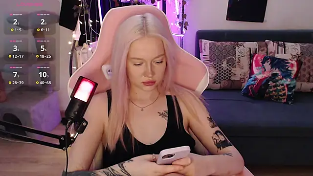 fantasy lisa online show from January 2026 01:43:01 AM