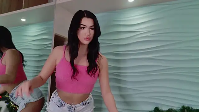 LittleMia- online show from December 2025 10:17:02 PM