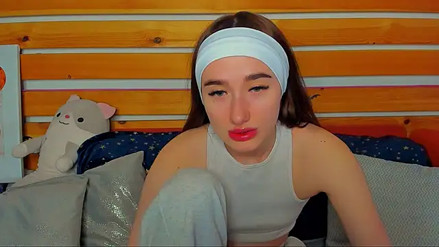 Snapshot of Evis_Dailyy chatting on February 2026 01:03:02 AM Evis Dailyy online show from February 2026 01:03:02 AM