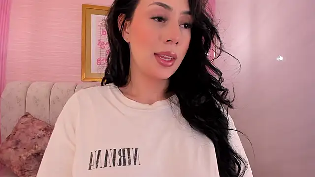 hotcami s online show from January 2026 01:46:02 PM