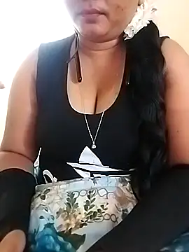 Snapshot of Palkova12 chatting on February 2026 05:48:02 AM Palkova12 online show from February 2026 05:48:02 AM