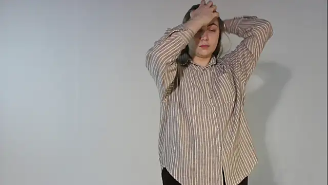 UmbraElaris online show from April 2026 12:06:02 PM