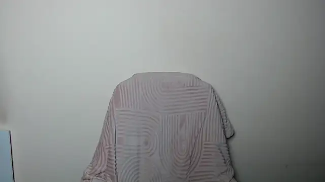 LiaSeass  online show from April 2026 12:13:01 PM