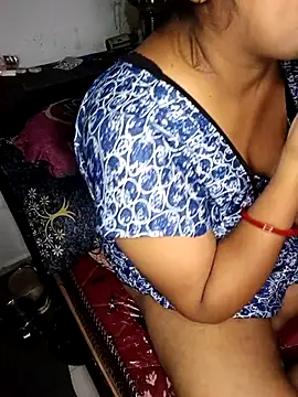 Snapshot of Desi_bhabhi299 chatting on February 2026 05:06:02 PM Desi bhabhi299 online show from February 2026 05:06:02 PM