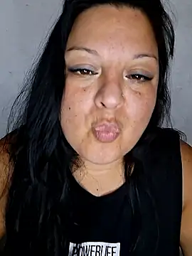 Snapshot of Trinity_033 chatting on January 2026 05:46:02 AM Trinity 033 online show from January 2026 05:46:02 AM