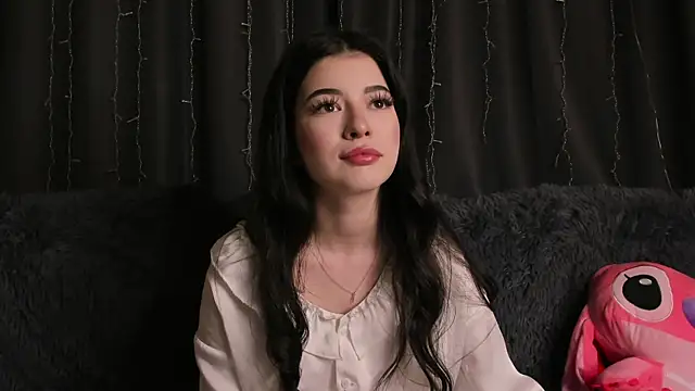 Snapshot of LisaColee chatting on June 2026 09:01:02 PM LisaColee online show from June 2026 09:01:02 PM