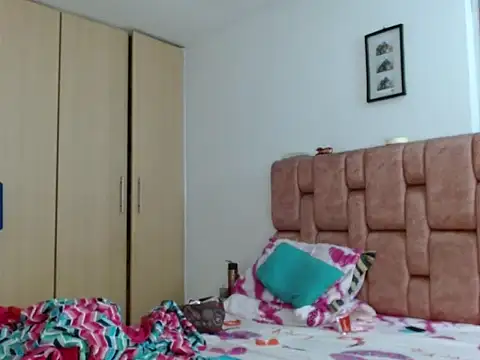 Snapshot of vanessa_hot69_ chatting on December 2025 05:35:01 AM vanessa hot69 online show from December 2025 05:35:01 AM