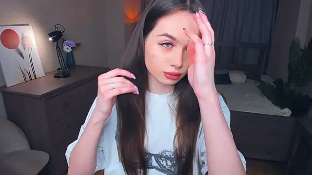 YvonneRobes online show from February 2026 07:09:02 PM