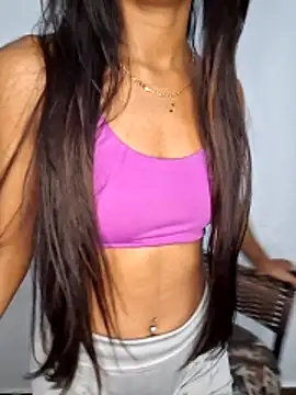 meenina veneno online show from February 2026 11:52:01 PM