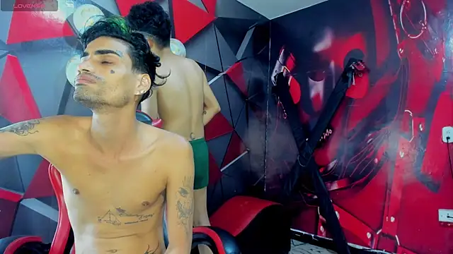 Hot Boys Without Limits online show from December 2025 04:18:02 AM